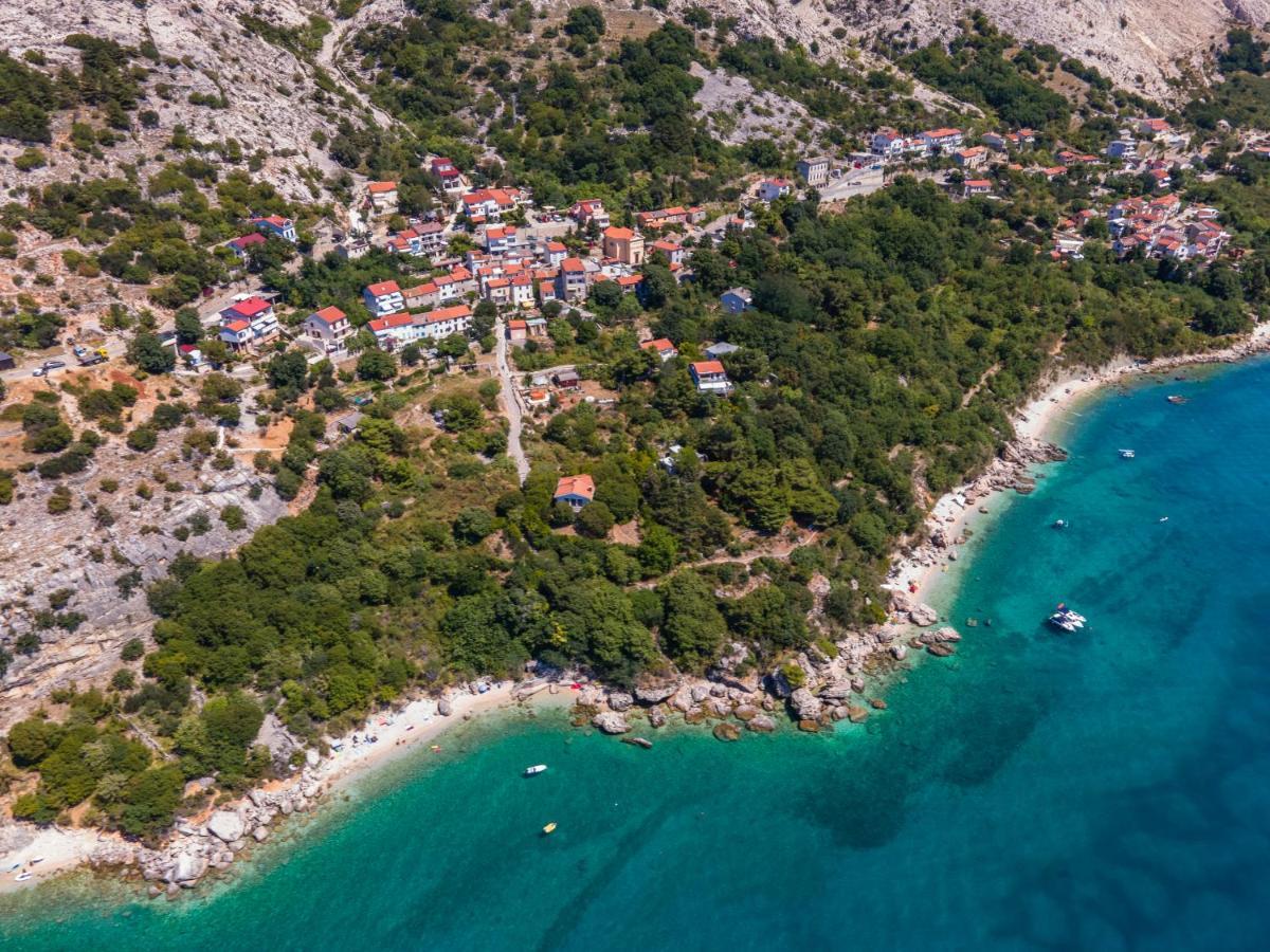 Holiday House Nova Stara Baska Exterior photo