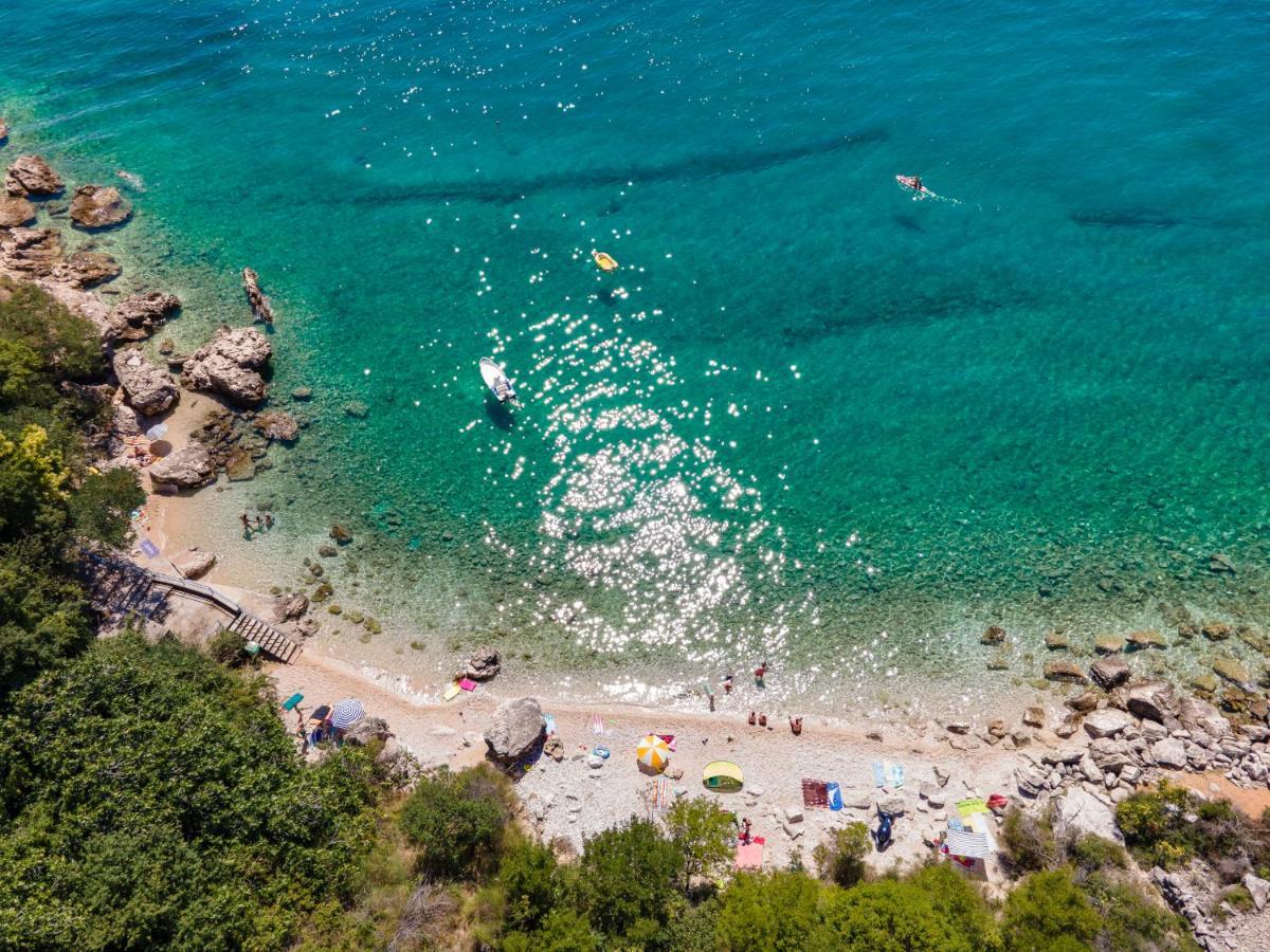 Holiday House Nova Stara Baska Exterior photo